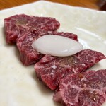 炭火焼肉・ホルモン モツの関ちゃん - 