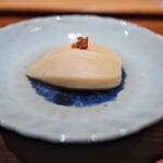 日本料理FUJI - 海老芋だけでとった出汁で海老芋を頂く。ホクホクの栗のような食感にも似て、見事な調理！