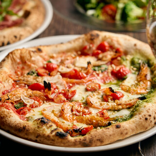 ピッツァ世界選手権優勝職人監修！モチッ＆サクの本格ナポリピザ