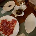 OGA BAR by 小笠原伯爵邸  - 