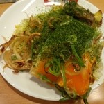 鶴橋風月 - 牛スジのモダン焼き