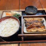 まるはん へそ曲がり - 