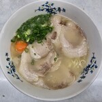 後楽園 - 料理写真:特製ラーメン　900円
