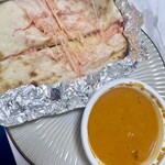 ナンハウス - 料理写真:明太子チーズナンとバターチキンカレー