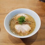 中華そば しば田 - 背脂煮干しそば1,300円