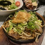 大分からあげと鉄板焼 勝男 西新宿応援団 - 