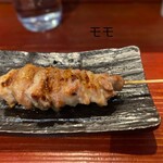 焼き鳥アポロ - モモが抜群においしい。これ大事！
