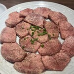 焼肉フランス人 - 上タン塩