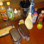 上州屋 - 卓上の調味料、割箸、レンゲ、漬物、紅生姜など