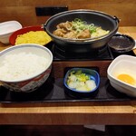 吉野家 - 料理写真:とんこつ醤油 牛肉玉ラーメン鍋御膳