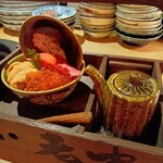 六本木 大皿焼肉 老中 - 【11品目...〆老中雲丹いくら飯】