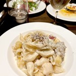 grigio la tavola - 