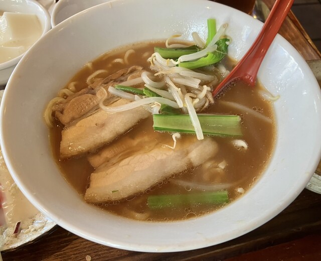 角煮ラーメンと炒飯セット』by YUCHAN64 : 中国茶房8 恵比寿店