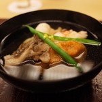 銀座 小十 - お椀 伊勢海老 舞茸 揚げ蓮根餅