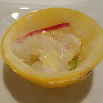 クッチーナ イタリアーナ ガッルーラ - 柚子釜仕立ての師崎産鮮魚のカルパッチョ