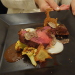 クッチーナ イタリアーナ ガッルーラ - フランス産鴨の胸肉　トリュフのサルサ