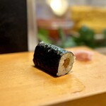 寿し辰 - 干瓢巻き
      お寿司の最後はわさびを効かせた干瓢巻き♪
      若い頃には惹かれなかったけど、歳取るとなぜか好きになるのよね〰️♡