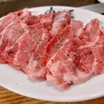 羊肉炭火焼 肉汁屋 - 