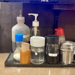 来来亭 - 料理写真:卓上のやつら