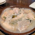 スペイン居酒屋 アニモ - 牡蠣アヒージョ