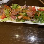 ビアホフ ガンバリウス - 肉の入った野菜盛り