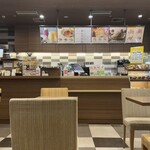 カフェ ド クリエ - 注文してドリンクを受け取り。料理はテーブルまでもってきてくれる