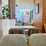 カフェ ド クリエ - となりにマツキヨ