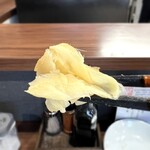 かつ丼 桜花 - ナイスなガリ