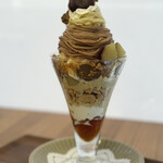 東京いちごカフェ - 栗とお芋のモンブランパフェ 1,400円