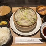 豚しゃぶ せいろ蒸し専門店 豚匠 北浜邸 - 三田ポークと白菜のミルフィーユせいろ蒸しご膳