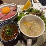 馬刺しと焼き鳥 グルマン三年坂 - 