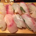 富久佳 - 裏皿930円２人前（左から平目、カジキトロ、穴子、鯛、生鯖）