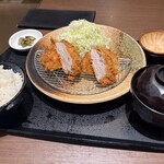 とんかつと豚肉料理 平田牧場 - 