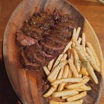 炉端バル さま田 - 名物！ジャンボステーキ