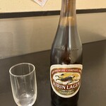 炭火活烹三是 - 瓶ビールキリンラガービール