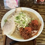 ちょうてん  - 料理写真:爆弾ラーメン（味噌、２爆）