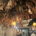 Pizza.肉.ワイン.イルフォルノドーロ - おしゃれな雰囲気の天井