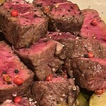 Pizza.肉.ワイン.イルフォルノドーロ - 赤牛のアップ写真