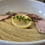 Crazy Jenny - 手前から見ても麺線が綺麗です。麺は全粒粉使用です♪