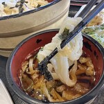 武蔵野うどん きやんち - 【2025.12.6(土)】麺をスプに付けた