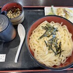 武蔵野うどん きやんち - 【2025.12.6(土)】冷木桶うどん（1人前・大盛600g＋天ぷら食べ放題）870円