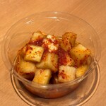 韓国お惣菜屋 韓味庵 キム'ね - カクテキ