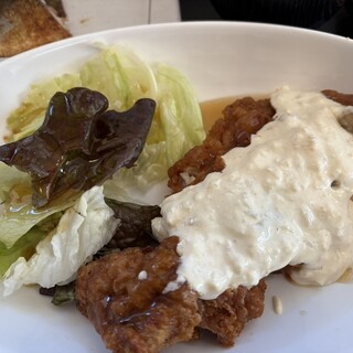 コーヒーと食事 TRAD_1