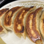 中国手打拉麺 馬賊 日暮里店 - 餃子600円