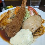 ハンバーグ＆洋食 ベア - 