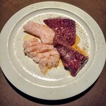 炭火焼肉 ひうち はなれ - ミノ？とレバー