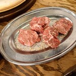 大衆ホルモン肉力屋 - ラムロース・塩