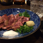 布上・鶏レバーの炙り¥700
          絶品です。
          