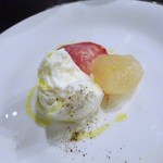 ラ クチーナ ヴェンティトレ - モッツァレラ・ハム・梨