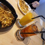 アンヴェイ カフェ - 選べるランチドリンクからオレンジジュースとアイスティー(各200円)